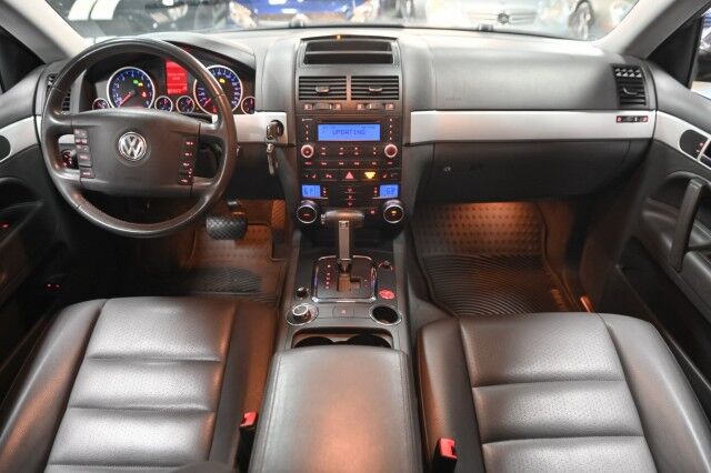 2008 Volkswagen Touareg V6 AWD 4dr SUV Chicago IL