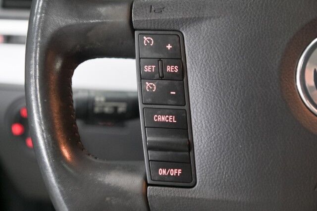 2008 Volkswagen Touareg V6 AWD 4dr SUV Chicago IL