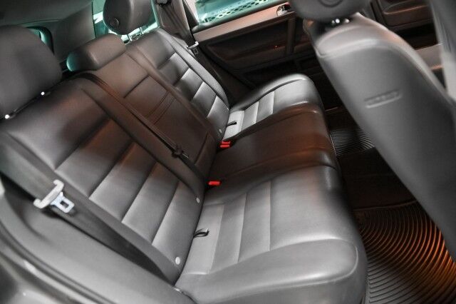 2008 Volkswagen Touareg V6 AWD 4dr SUV Chicago IL