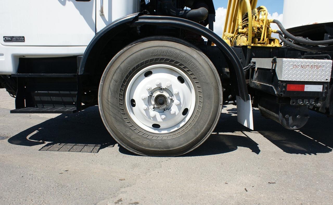 2009 Autocar ACX64 30 yd Heil Side Loader Garbage Truck Tampa FL