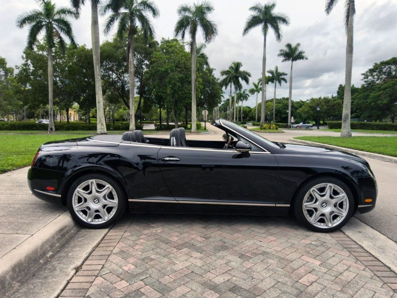 2009 Bentley Continental GTC Charlton MA