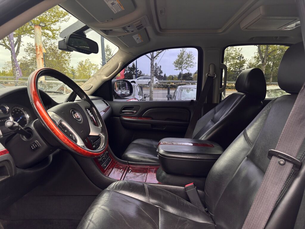 2009 CADILLAC ESCALADE BASE Des Moines WA