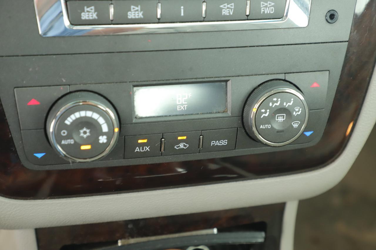 2009 Cadillac DTS with 1SC New Braunfels TX