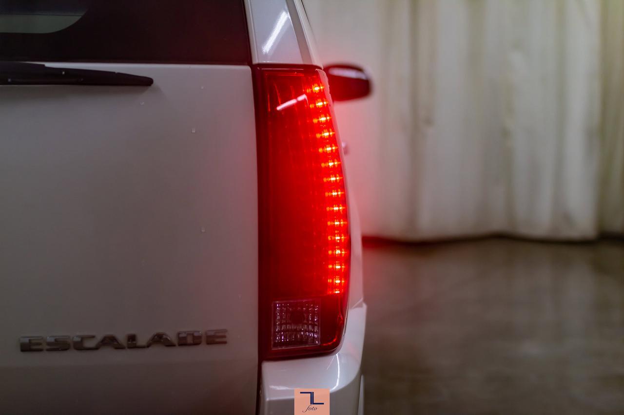 2009 Cadillac Escalade AWD Luxury Leather Roof Nav Red Deer AB