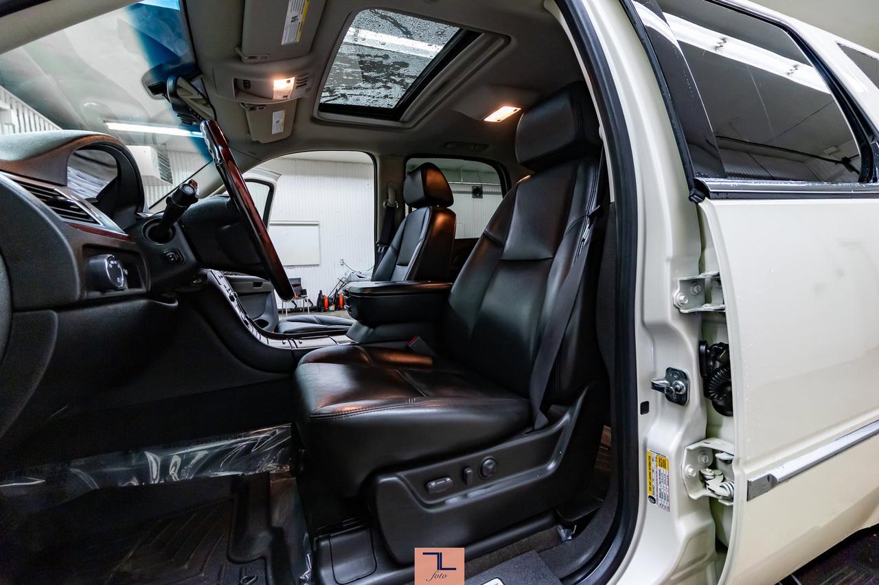 2009 Cadillac Escalade AWD Luxury Leather Roof Nav Red Deer AB