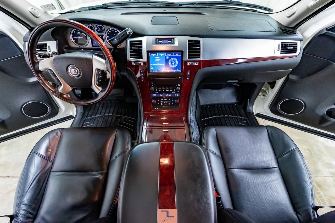 2009 Cadillac Escalade AWD Luxury Leather Roof Nav Red Deer AB