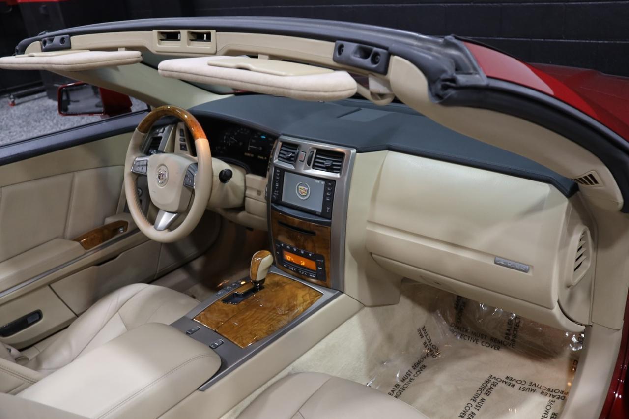 2009 Cadillac XLR Platinum Edition 2dr Convertible Skokie IL