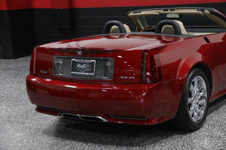 2009 Cadillac XLR Platinum photo 30