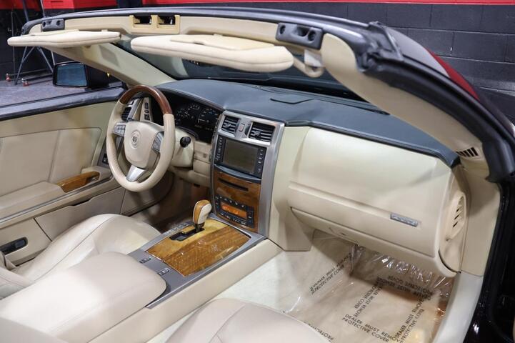 2009 Cadillac XLR Platinum Edition 2dr Convertible Chicago IL