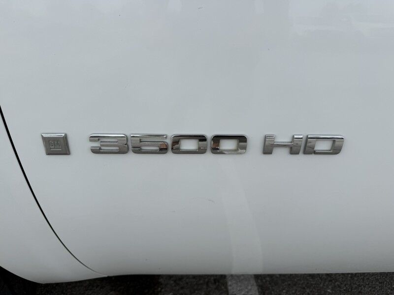 2009 Chevrolet 3500HD DRW 4x4 Diesel Flatbed Work Truck Collinsville OK