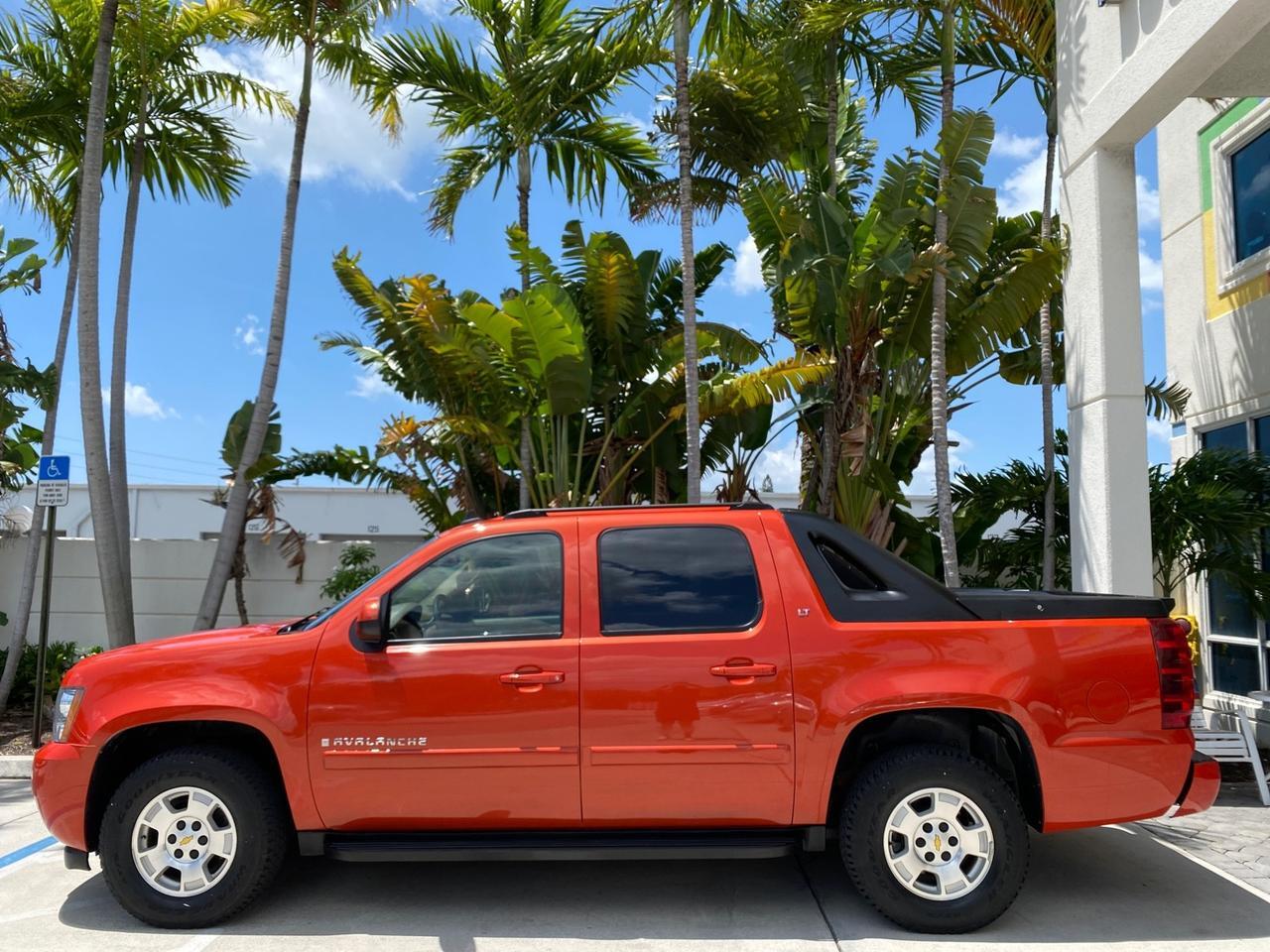 2009 Chevrolet Avalanche LT w/1LT LOW MILES 58,696 Pompano Beach FL