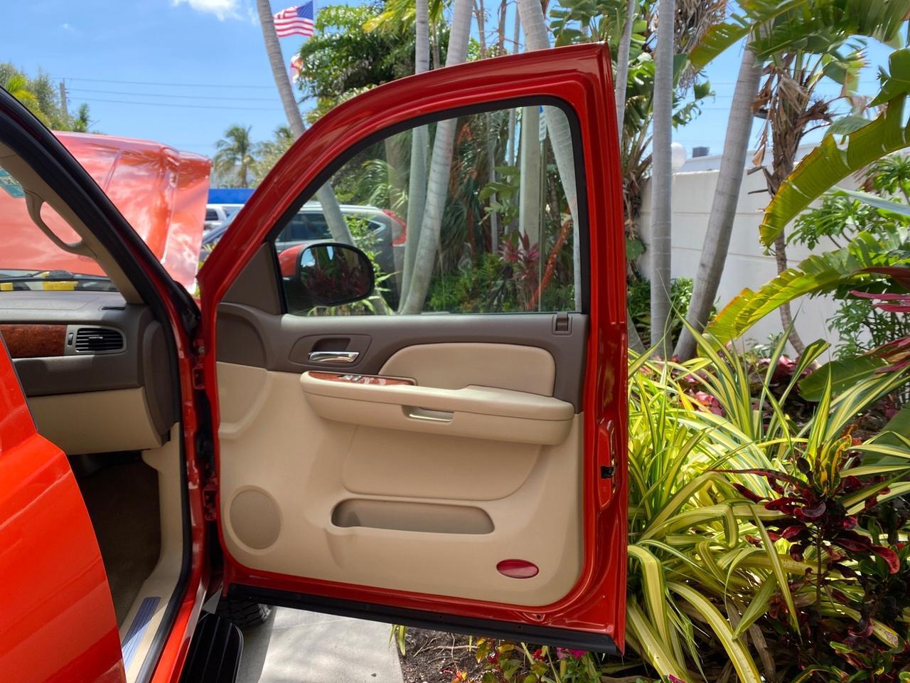 2009 Chevrolet Avalanche LT w/1LT LOW MILES 58,696 Pompano Beach FL