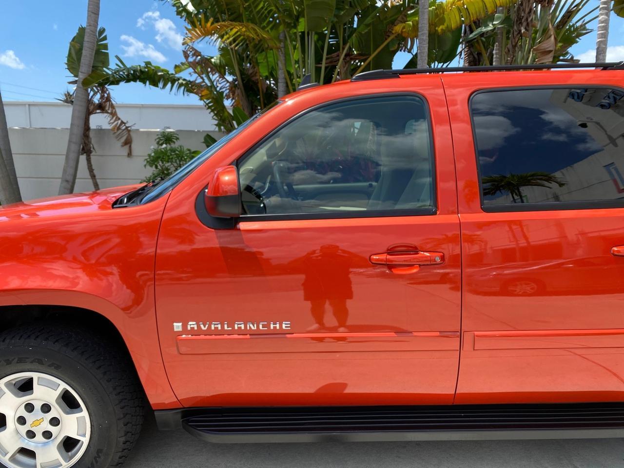 2009 Chevrolet Avalanche LT w/1LT LOW MILES 58,696 Pompano Beach FL