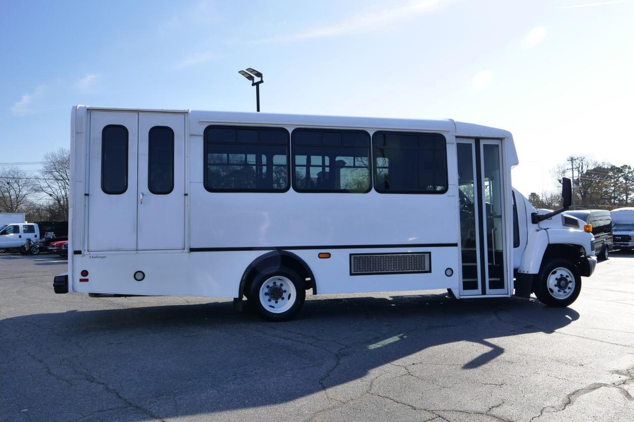 2009 Chevrolet C4500 Champion Challenger Bus / Handicap Lift / LOW MILES! Lincolnton NC