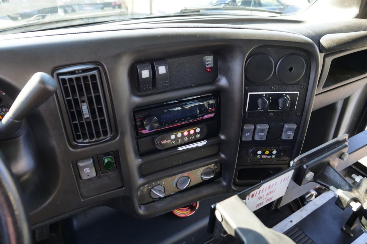 2009 Chevrolet C4500 Champion Challenger Bus / Handicap Lift / LOW MILES! Lincolnton NC