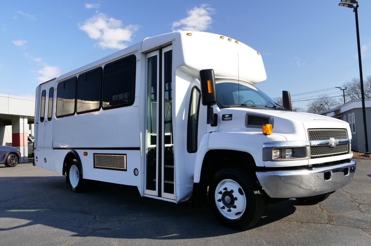2009 Chevrolet C4500 Champion Challenger Bus / Handicap Lift / LOW MILES! Lincolnton NC