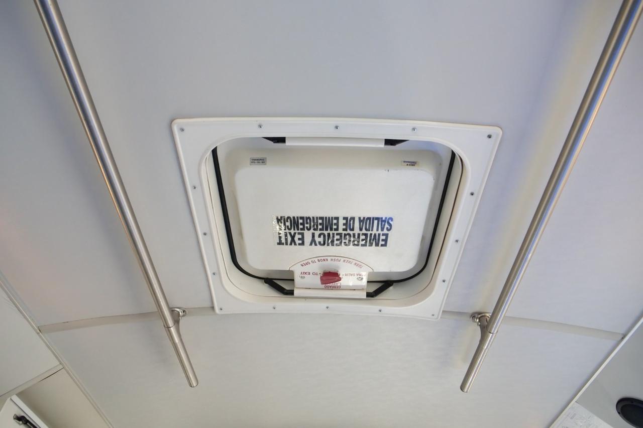 2009 Chevrolet C4500 Champion Challenger Bus / Handicap Lift / LOW MILES! Lincolnton NC