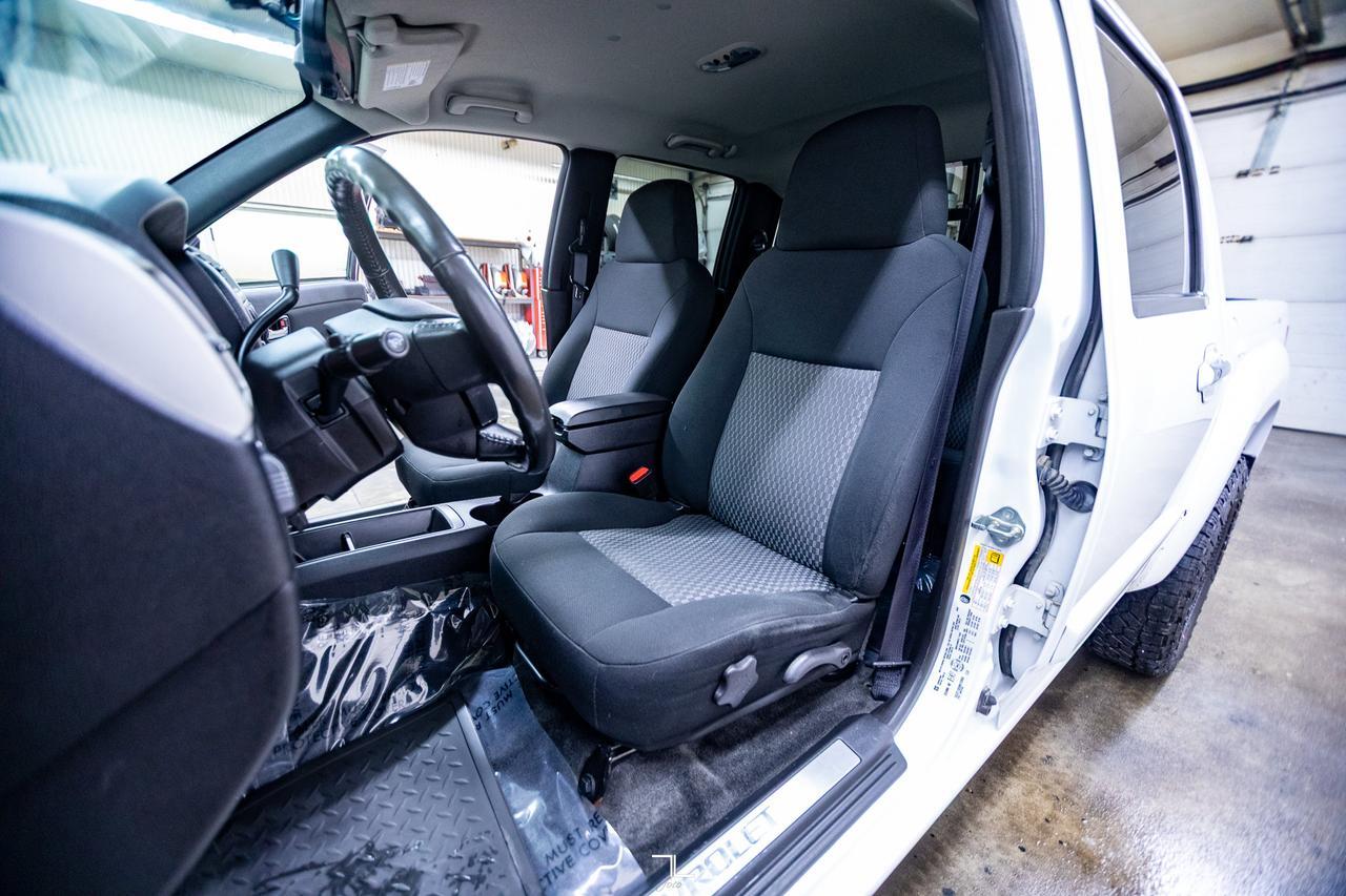 2009 Chevrolet Colorado 4x4 Crew Cab LT Z71 Red Deer AB