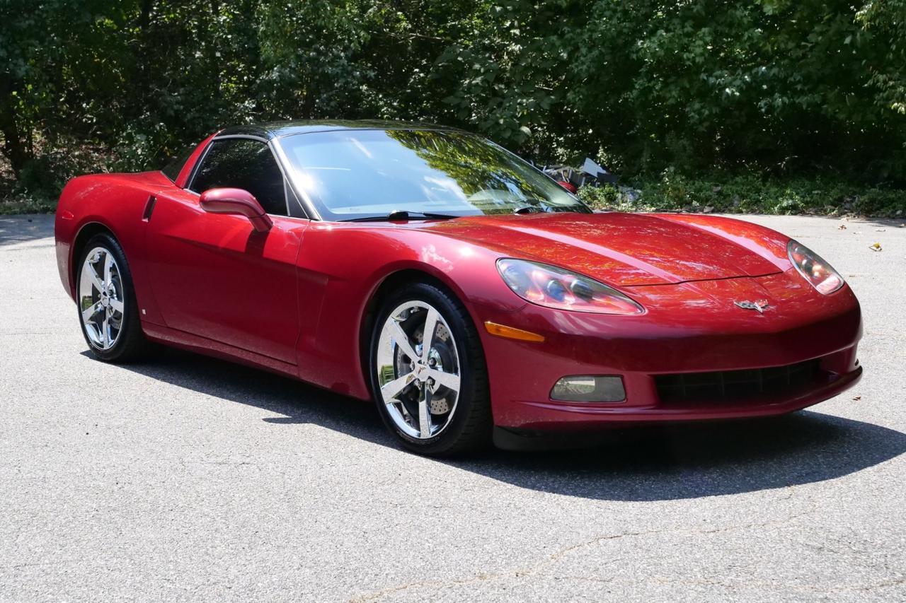 2009 Chevrolet Corvette 3LT / Z51 / Performance Exhaust / 6.2L V8 / LOW MILES! Lincolnton NC