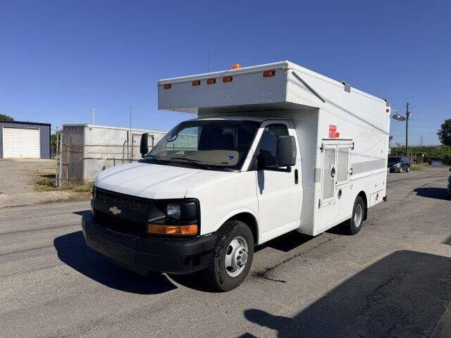 2009 Chevrolet Express 3500 12' Mobile Office 3500