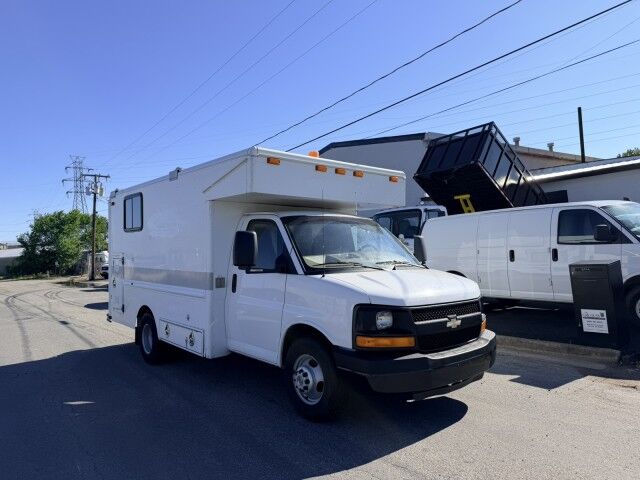 2009 Chevrolet Express Commercial Cutaway 3500