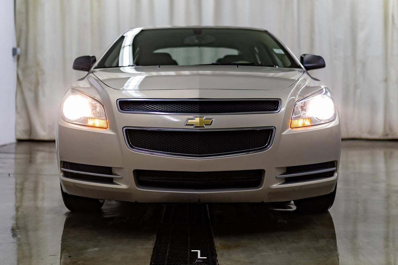 2009 Chevrolet Malibu LS Red Deer AB