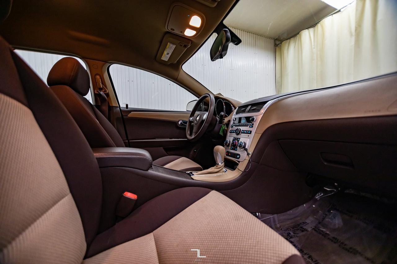 2009 Chevrolet Malibu LS Red Deer AB