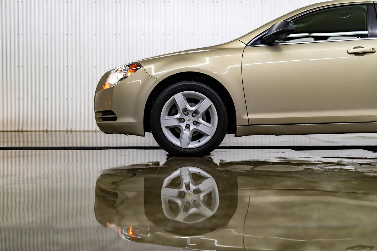 2009 Chevrolet Malibu LS Red Deer AB