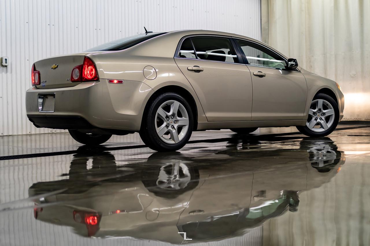 2009 Chevrolet Malibu LS Red Deer AB
