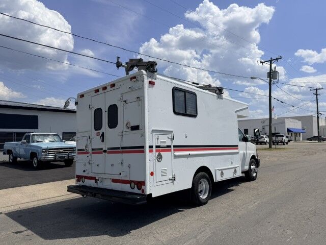 2009 Chevrolet No Model 3500 12' Mobile Office w 7K Onan Gen & Ladder Racks