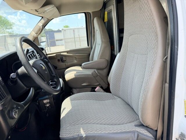 2009 Chevrolet No Model 3500 12' Mobile Office w 7K Onan Gen & Ladder Racks Henrico VA