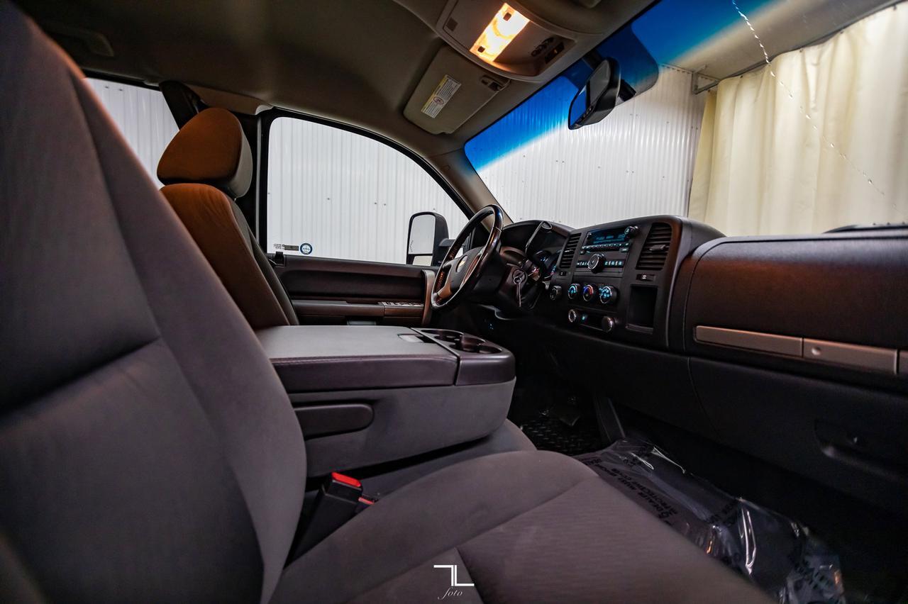 2009 Chevrolet Silverado 2500HD 4x4 Ext Cab LT Z71 Diesel Red Deer AB