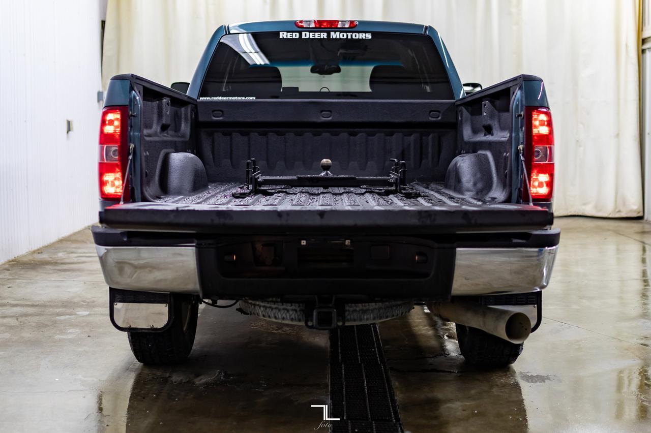 2009 Chevrolet Silverado 2500HD 4x4 Ext Cab LT Z71 Diesel Red Deer AB