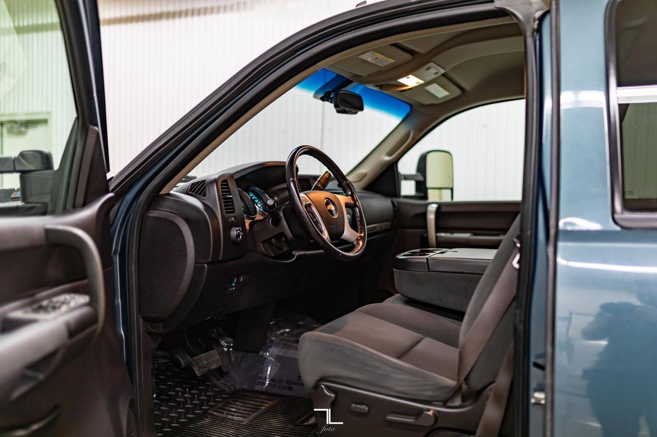 2009 Chevrolet Silverado 2500HD 4x4 Ext Cab LT Z71 Diesel Red Deer AB