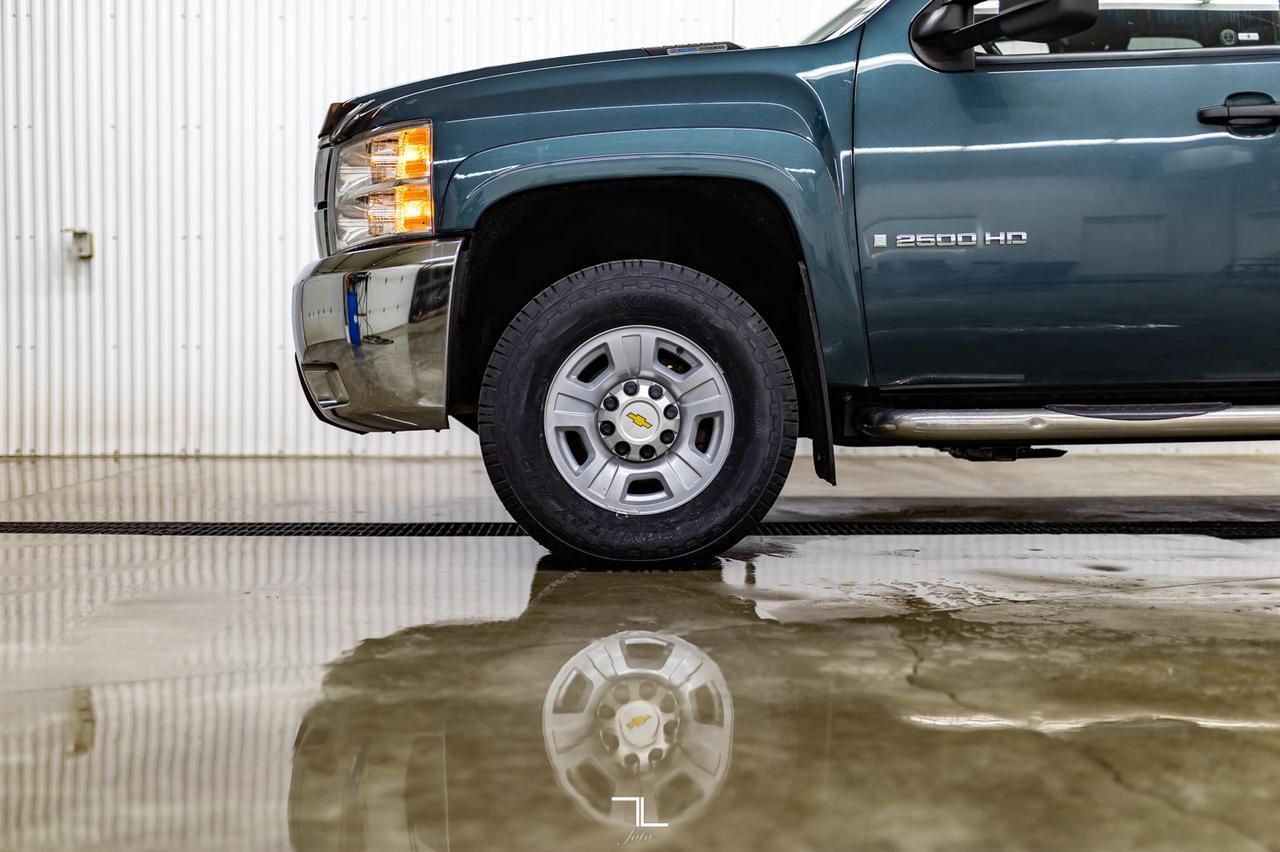 2009 Chevrolet Silverado 2500HD 4x4 Ext Cab LT Z71 Diesel Red Deer AB