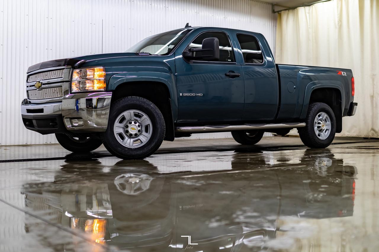 2009 Chevrolet Silverado 2500HD 4x4 Ext Cab LT Z71 Diesel Red Deer AB