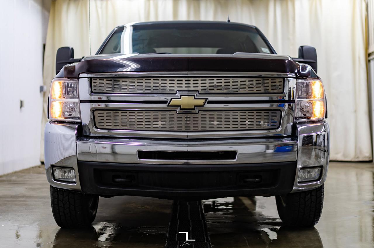 2009 Chevrolet Silverado 2500HD 4x4 Ext Cab LT Z71 Diesel Red Deer AB