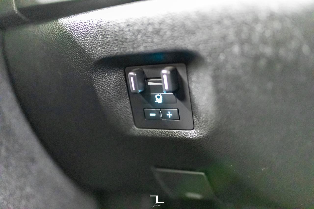 2009 Chevrolet Silverado 2500HD 4x4 Ext Cab LT Z71 Diesel Red Deer AB