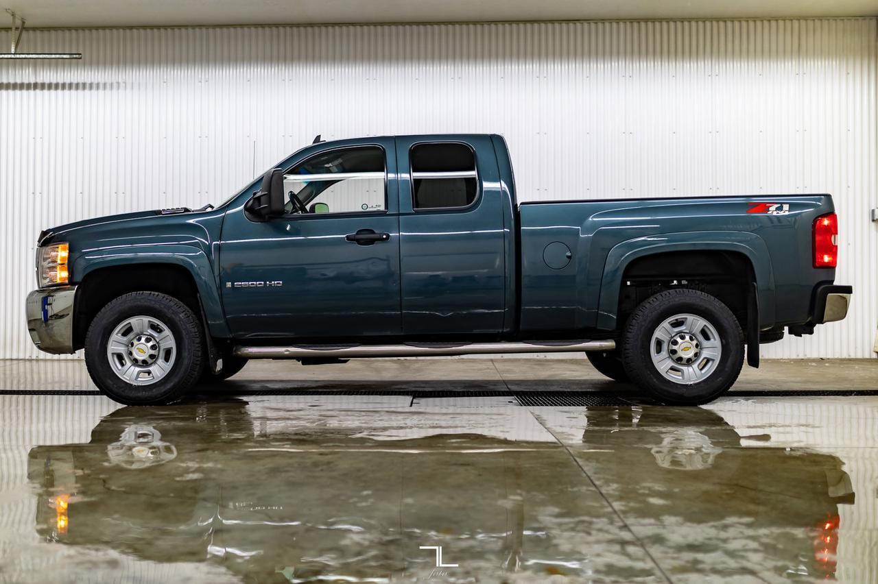 2009 Chevrolet Silverado 2500HD 4x4 Ext Cab LT Z71 Diesel Red Deer AB