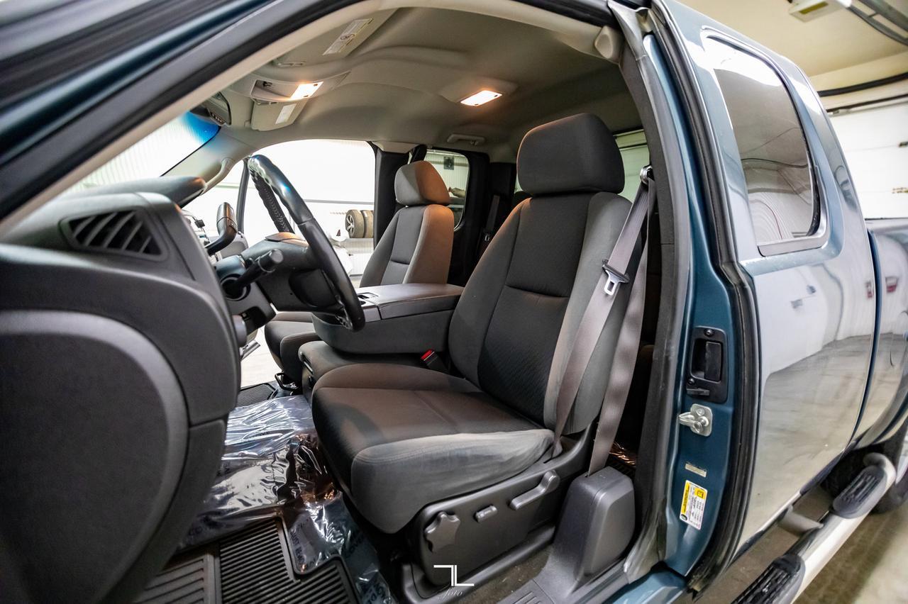 2009 Chevrolet Silverado 2500HD 4x4 Ext Cab LT Z71 Diesel Red Deer AB