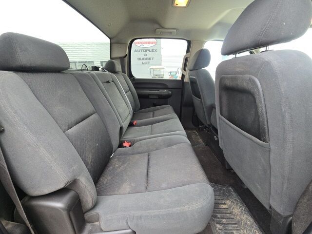 2009 Chevrolet Silverado 2500HD LT photo 11