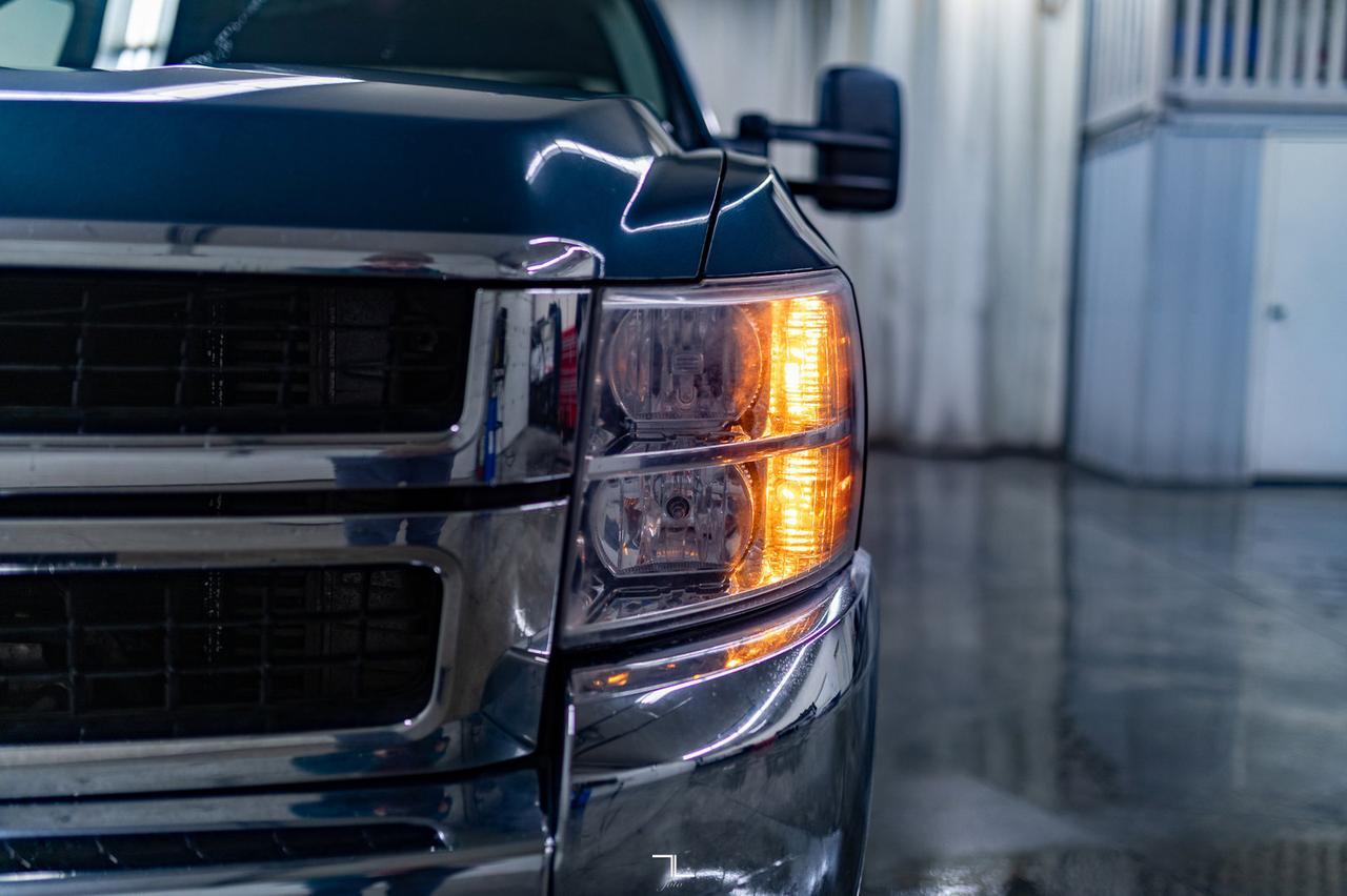 2009 Chevrolet Silverado 3500HD 4x4 Ext Cab LT Longbox Diesel Red Deer AB