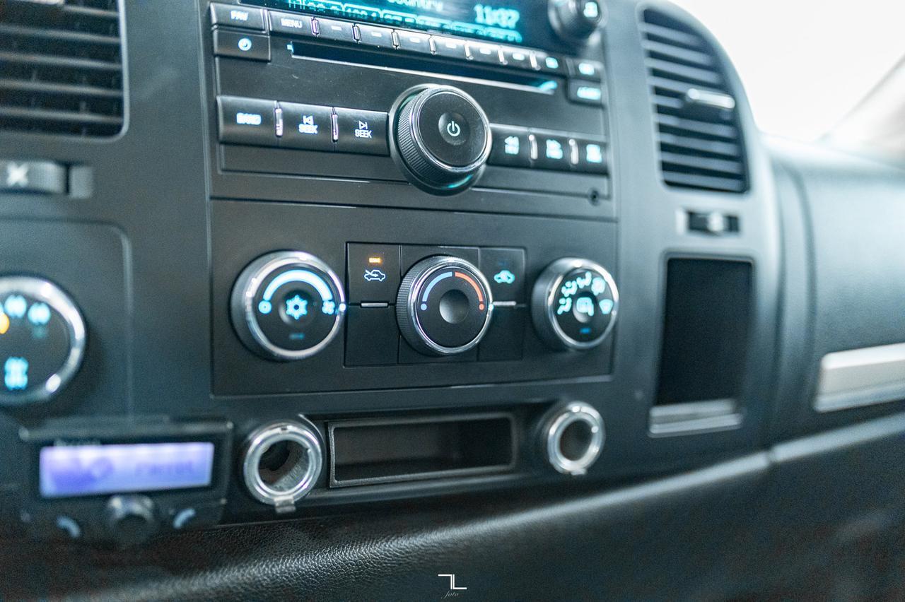 2009 Chevrolet Silverado 3500HD 4x4 Ext Cab LT Longbox Diesel Red Deer AB