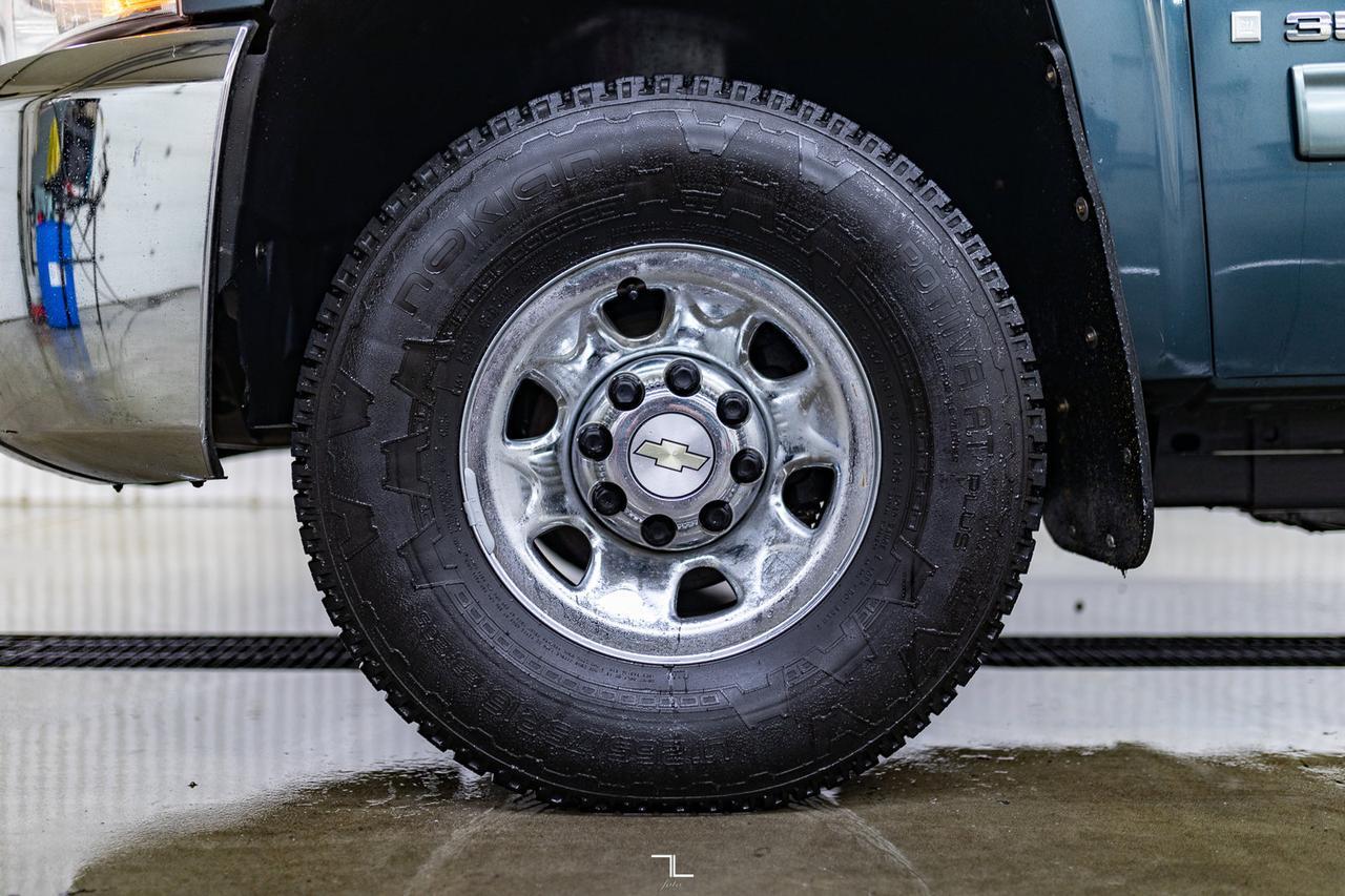 2009 Chevrolet Silverado 3500HD 4x4 Ext Cab LT Longbox Diesel Red Deer AB