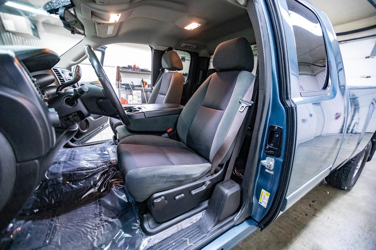 2009 Chevrolet Silverado 3500HD 4x4 Ext Cab LT Longbox Diesel Red Deer AB