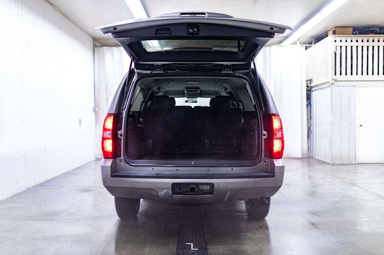 2009 Chevrolet Suburban 2500 4x4 LS PSeat 8 Passenger Red Deer AB