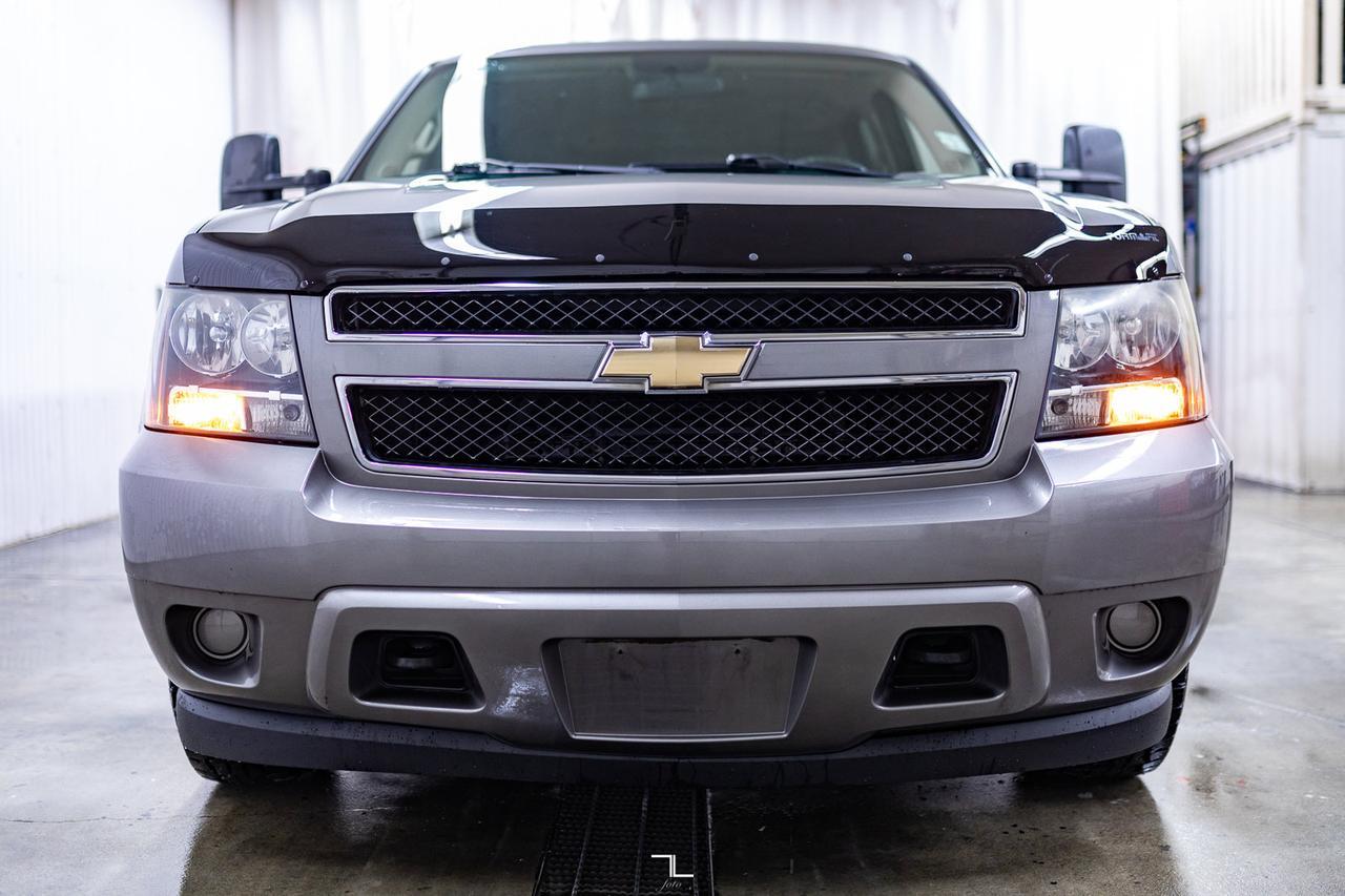2009 Chevrolet Suburban 2500 4x4 LS PSeat 8 Passenger Red Deer AB