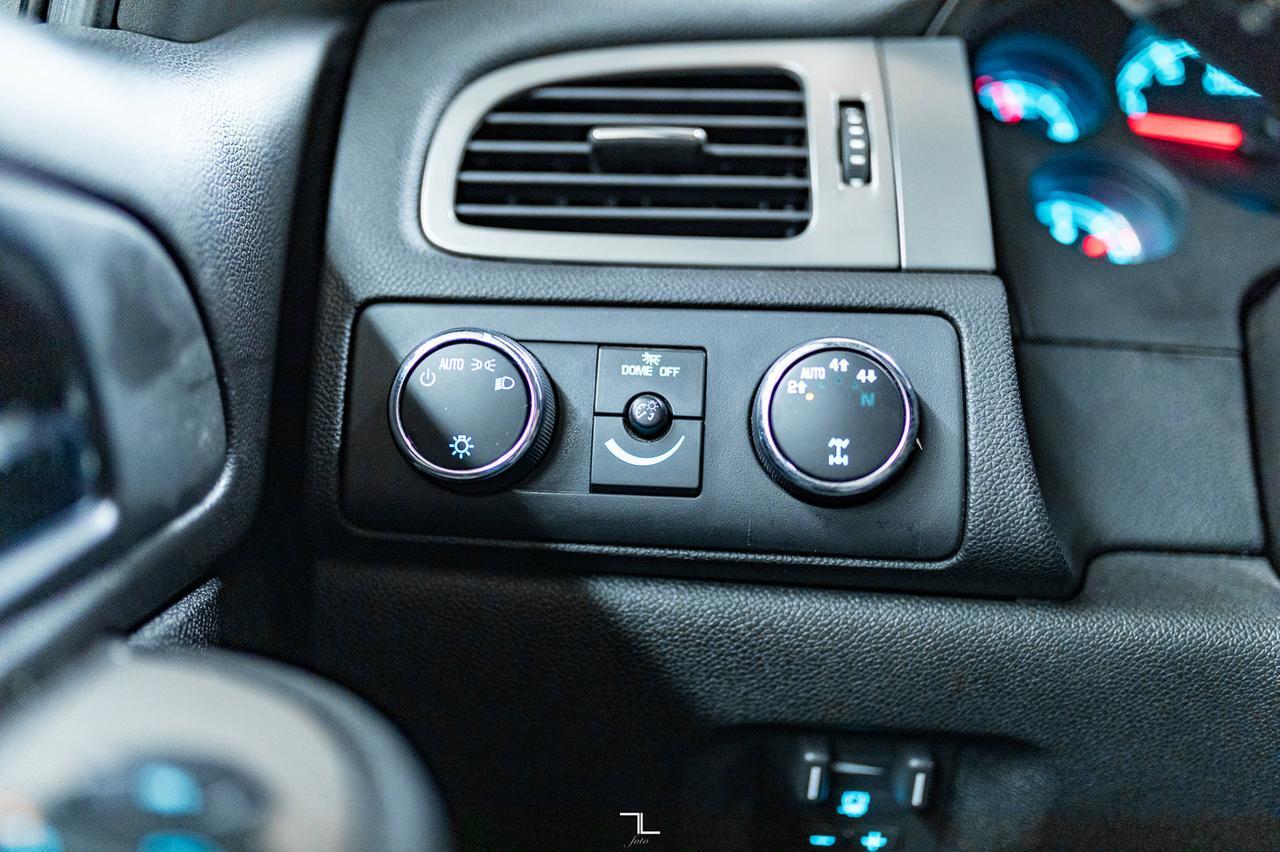 2009 Chevrolet Suburban 2500 4x4 LS PSeat 8 Passenger Red Deer AB