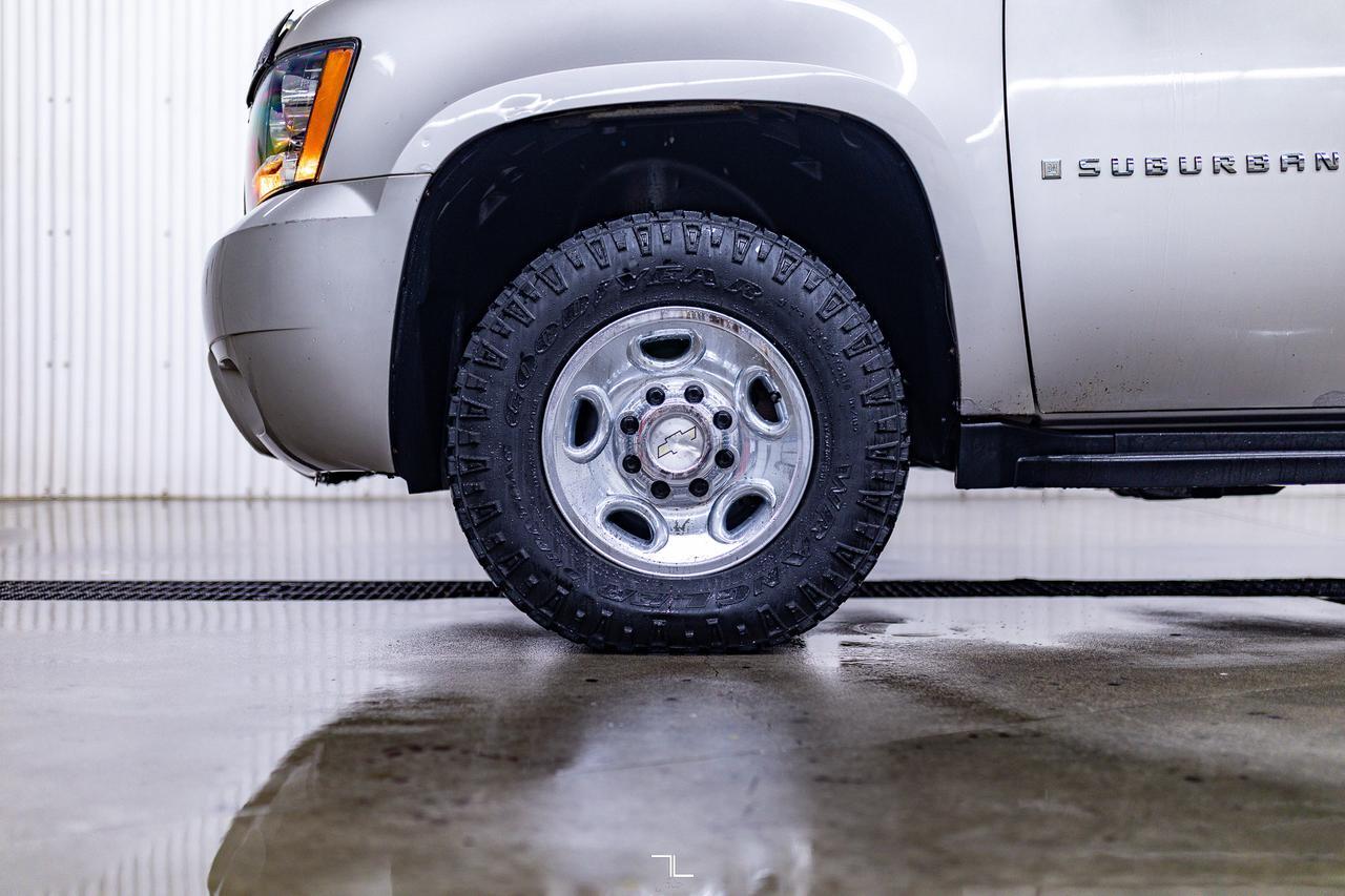 2009 Chevrolet Suburban 2500 4x4 LS PSeat Red Deer AB