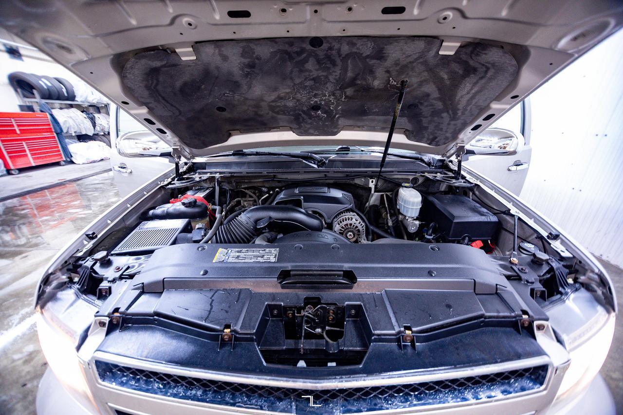 2009 Chevrolet Suburban 2500 4x4 LS PSeat Red Deer AB